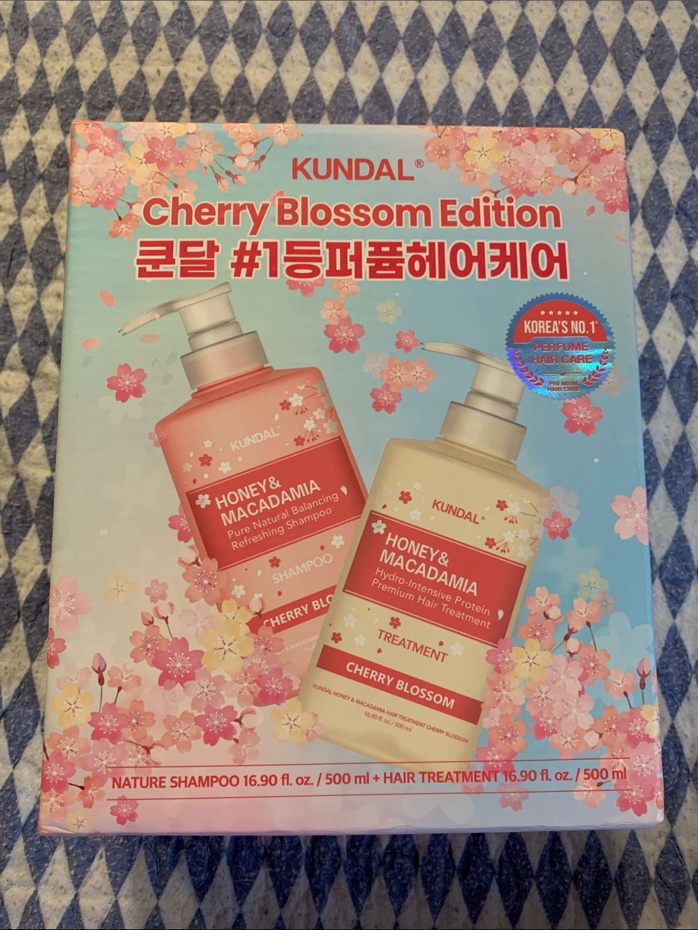 Kundal Cherry Blossom Honey & Macadamia Shampoo + Treatment - Pink/Peach